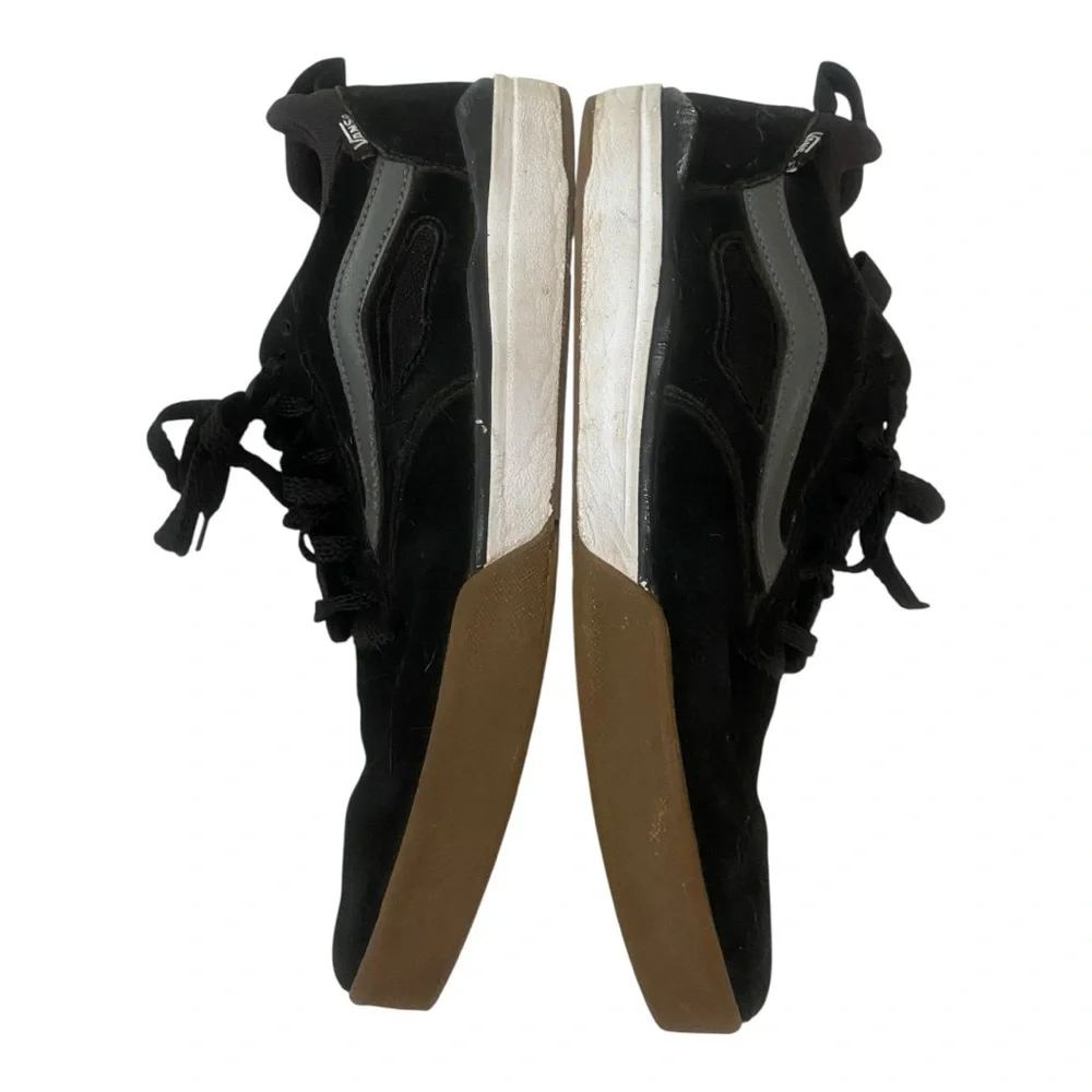 Vans stylish sneakers